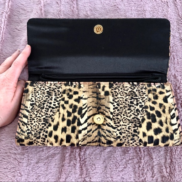 Animal Print Clutch / Handbag - Picture 3 of 8